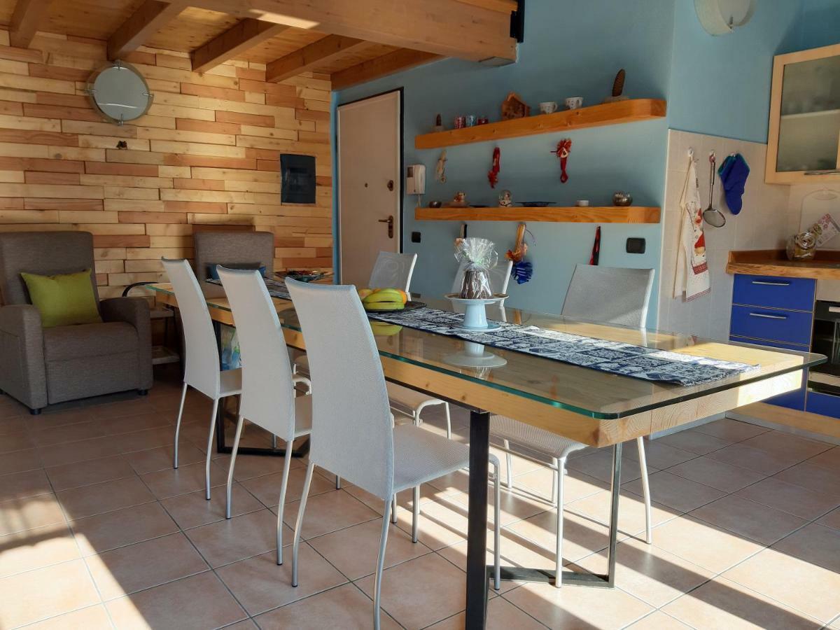 Apartamento Ca' De' Mumi Luino Exterior foto