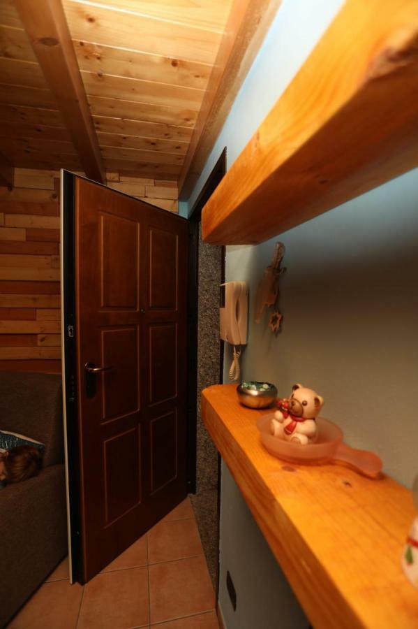 Apartamento Ca' De' Mumi Luino Exterior foto
